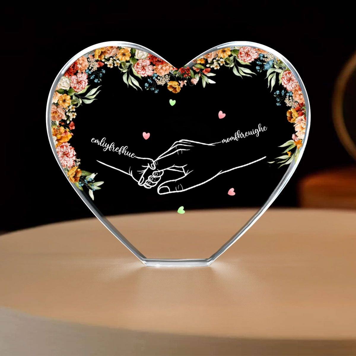 Personalized Name Mom And Kid Hands Premium Crystal Heart LED, A Timeless Treasure for Mom